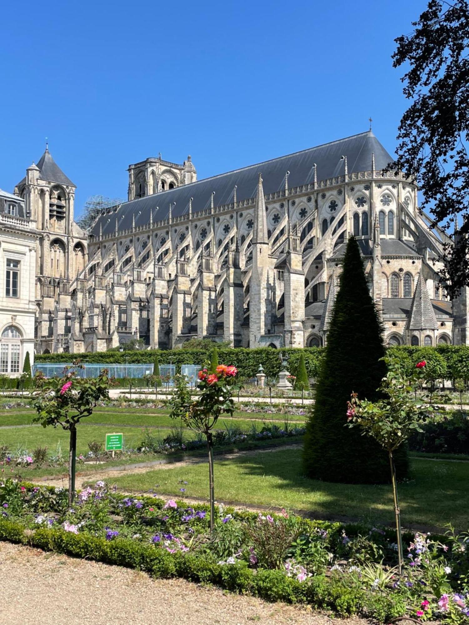 Belle Fontaine Hotel Bourges Exterior foto