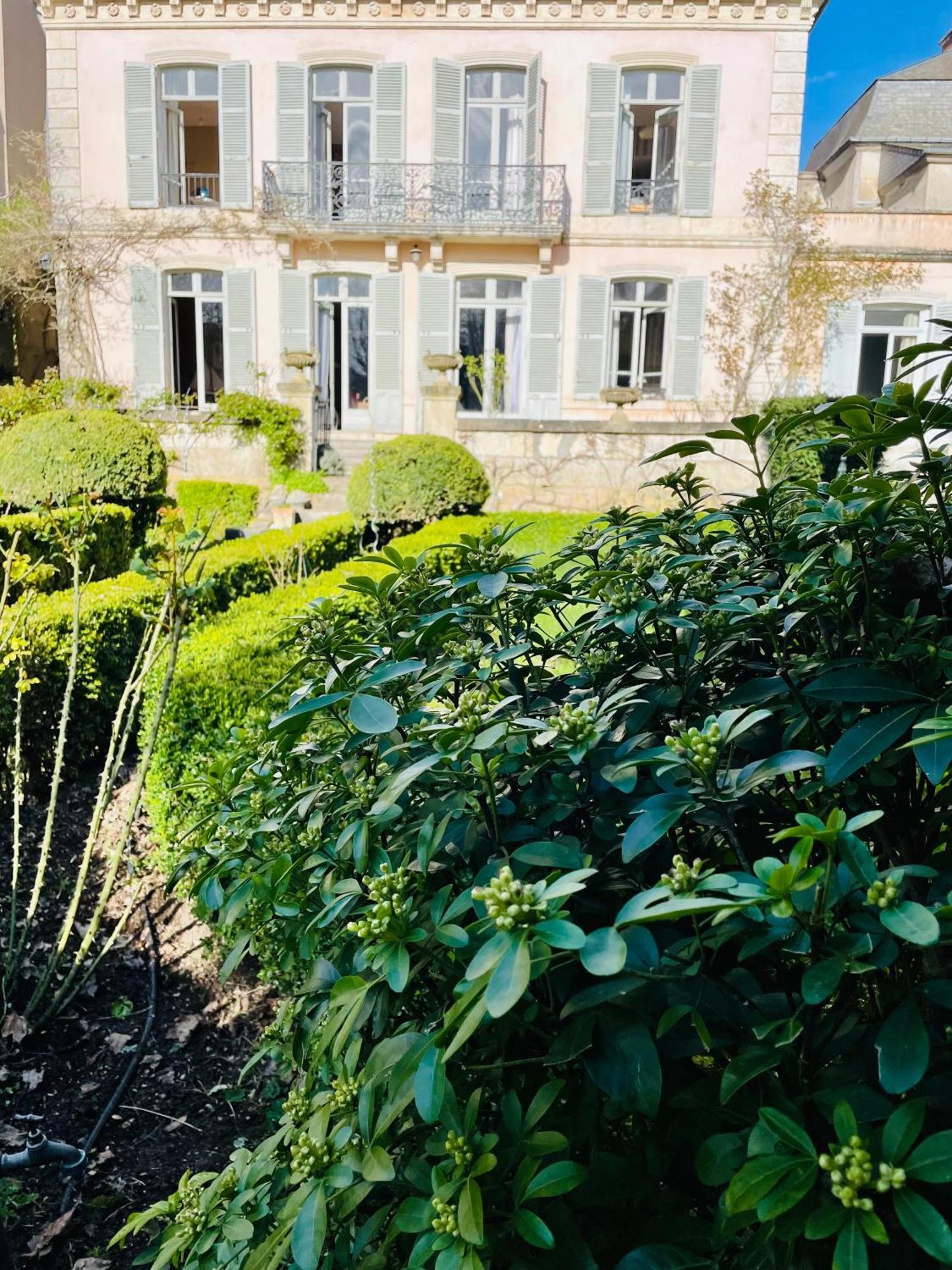Belle Fontaine Hotel Bourges Exterior foto